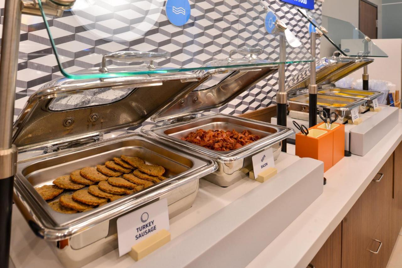 Holiday Inn Express - Cabot By Ihg Buitenkant foto