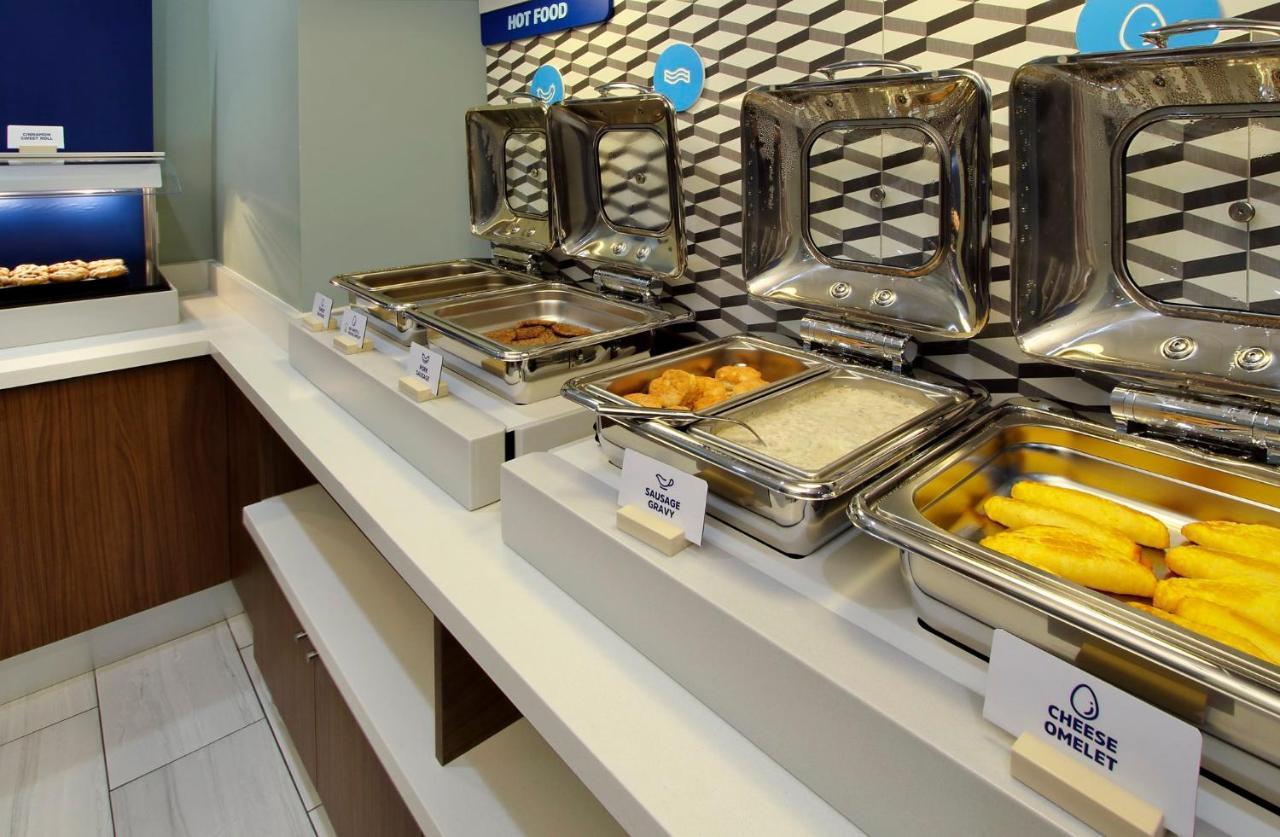 Holiday Inn Express - Cabot By Ihg Buitenkant foto